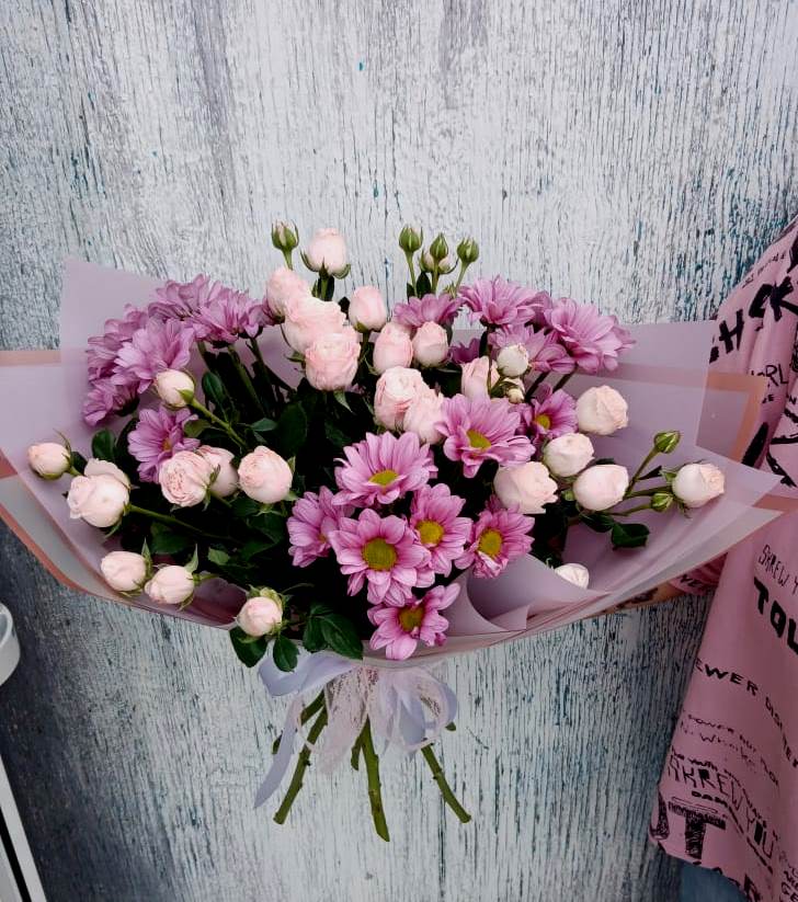 Букет цветов из: Розы и Хризантемы в Дубровки