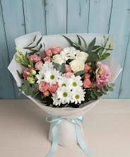 Букет цветов из:  Розы, Лизиантусы и Хризантемы в Дубровки