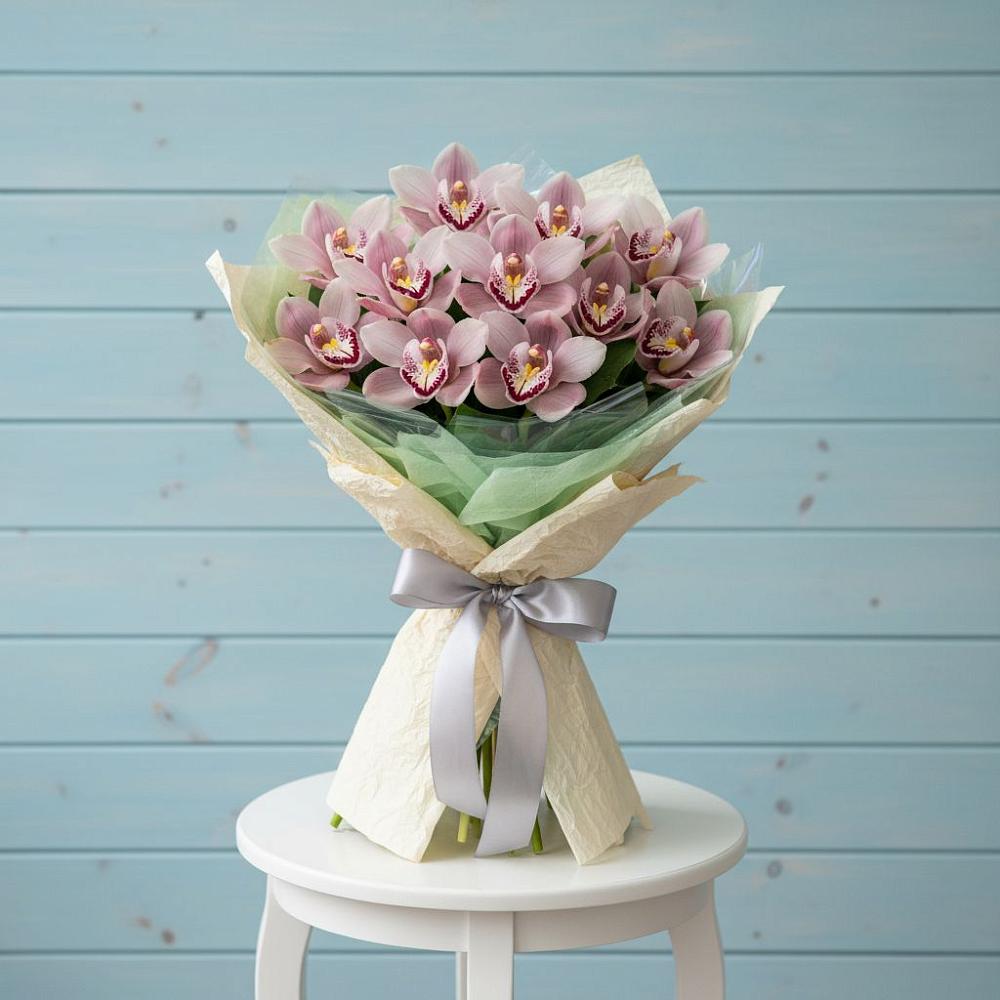 Букет цветов из: Орхидеи и Розы в Дубровки