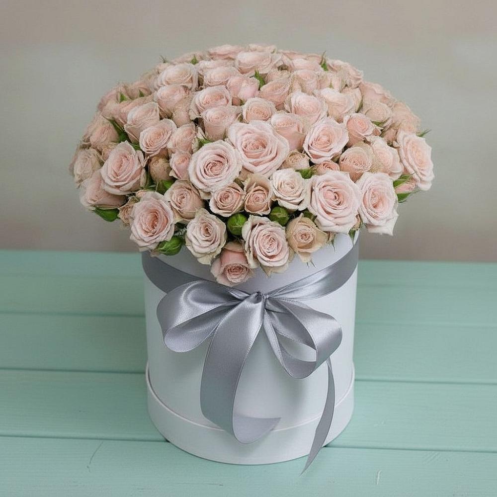 Цветочная композиция из Розы в шляпной коробке в Дубровки